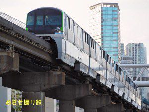 東京モノレール10000形 @大井埠頭北橋