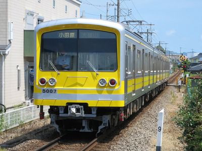 伊豆箱根鉄道・大雄山線は彩りアップ!(後編)・・・コデも塗り替え!