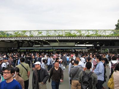 西武鉄道狭山線・山口線・西武球場前駅~メットライフドームの目の前ですよ。駅名は頑なに「西武球場前」!