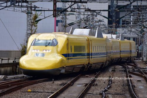 ドクターイエロー 東京駅入線