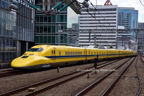 ドクターイエロー 東京駅入線2