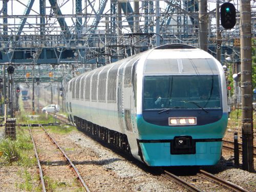 【JR東日本】「スーパービュー踊り子」3月13日で営業運転終了に251系は廃車となり後継にE261系サフィール踊り子号が翌14日から運転開始ヽ(=´▽`=)ノ
