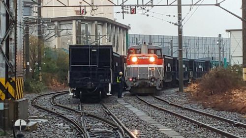 日本最後の石炭列車、130年以上の歴史に幕① JR鶴見線 扇町駅に到着した石炭輸送貨物列車