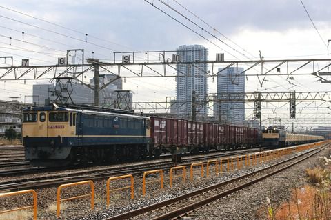 新鶴見界隈845-4(国鉄色並び 75レ EF65 2089, 8151レ EF65 2088)