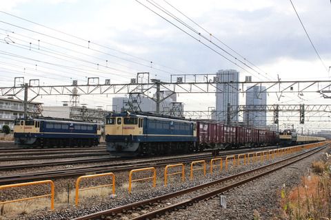 新鶴見界隈845-3(国鉄色三並び EF65 2097, EF65 2089, EF65 2088)