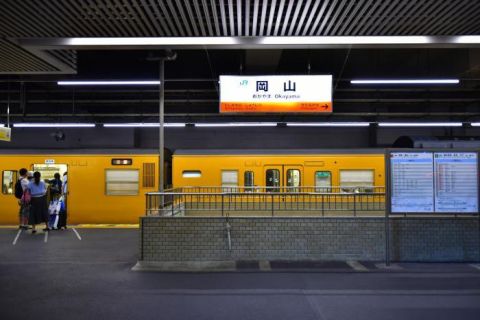 岡山駅前で岡電撮り鉄 初日END