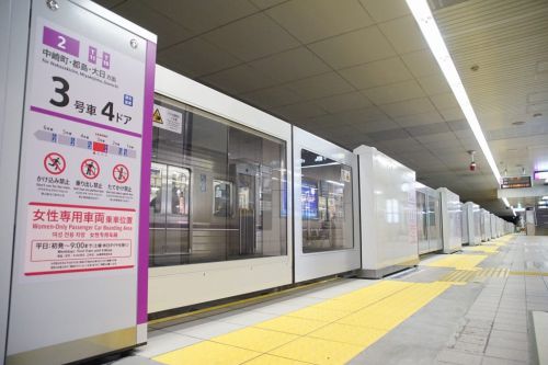 【谷町線】東梅田駅のホームドア、稼働開始!谷町線では初