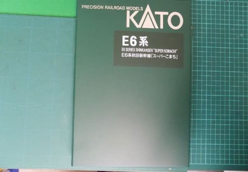 KATOの10-1136/1137E6系秋田新幹線「スーパーこまち」