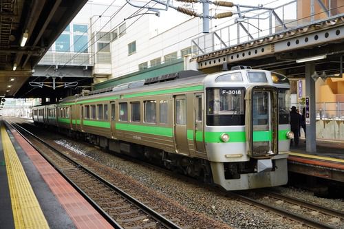 手稲駅でF-3018編成さん。
