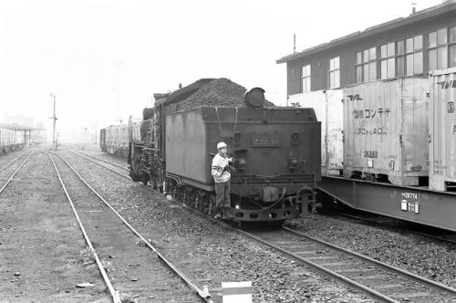 　石北本線 夜行列車で迎えた朝　1974.9.8