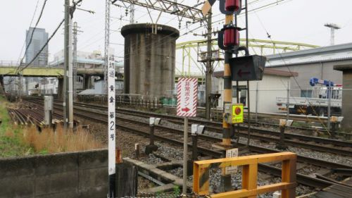 踏切の風景 近鉄名古屋線「黄金第2号」