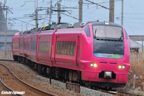 特急いなほ 50周年記念ヘッドマークももう終わり