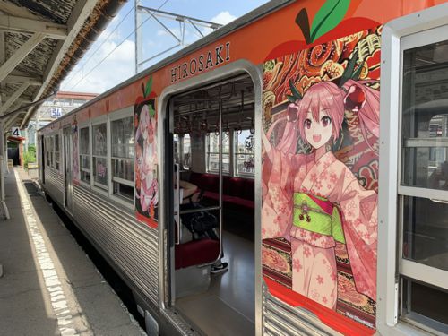「桜ミク」ラッピング電車 弘南鉄道大鰐線にて運行継続!