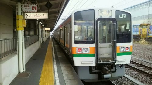 熱海駅と三島駅でのスナップ