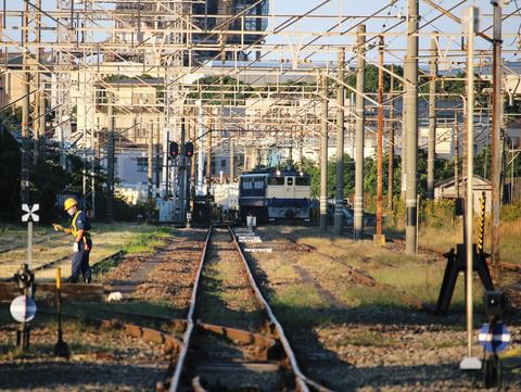 鶴見線 123-1(扇町駅 リニア残土輸送8152レ EF65 2101)