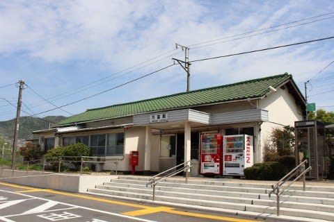 JR西日本 万富駅