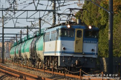 運だめしの石油臨貨(8876列車) EF65 2127