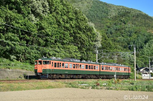 しなの鉄道S25編成