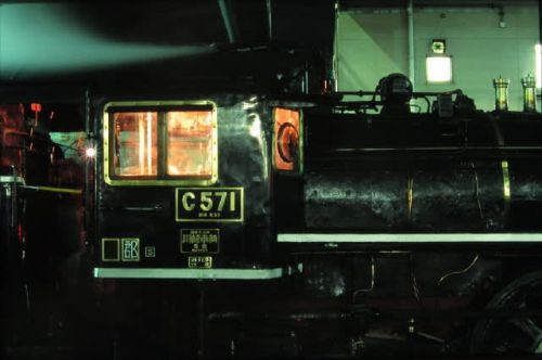 小郡駅C57形 出発を待つミッドナイト初詣号 1995-12-31