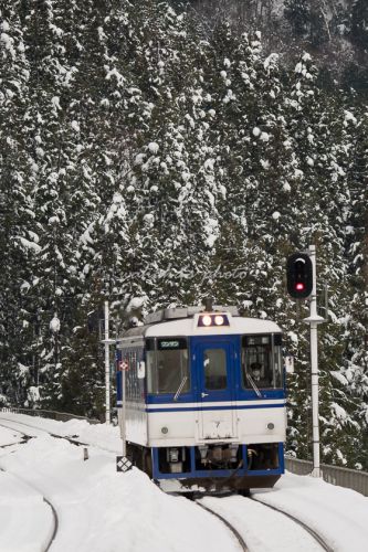 雪の恋山形駅