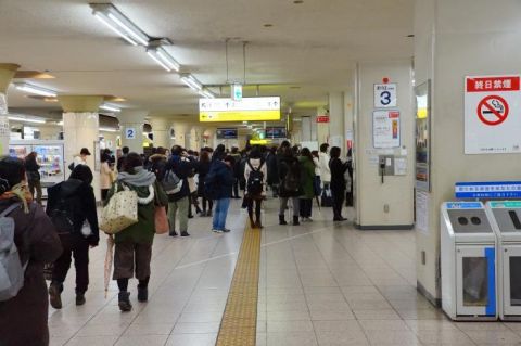 雪の四日市あすなろう鉄道の旅2017 雪の中あすなろう四日市駅へ