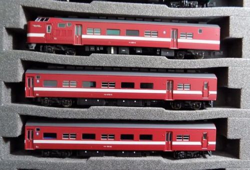 預かり物のMICROACEの419系/715系電車の先頭車のライトを弄る