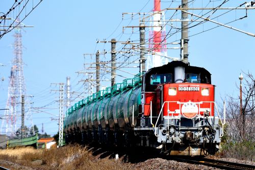 関西本線で最後の活躍を続けるDD51ー1801号機牽引の石油輸送列車(富田浜~四日市)