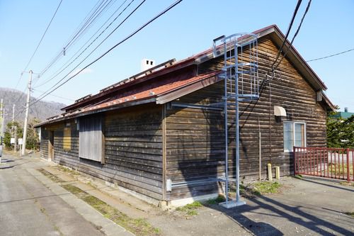静狩駅(ホーム側から