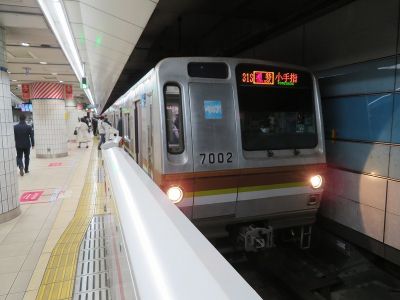 東京メトロ7000系(10両) 東急東横線通勤特急小手指行き