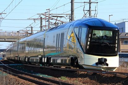 今年も大物が北海道に渡道!JR東日本の「TRAIN SUITE 四季島」
