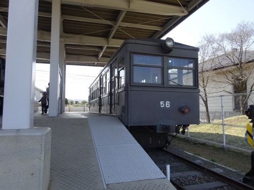 2021年春、再び信州へ　しなの鉄道と小海線の旅　14　成知公園に保存されている佐久鉄道ガソリンカー　キホハニ５６