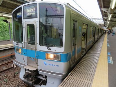 小田急1000形(ワイドドア) 小田急多摩線各駅停車新百合ヶ丘行き