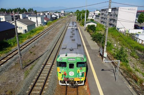 西帯広駅で、道東森の恵み号と会う。