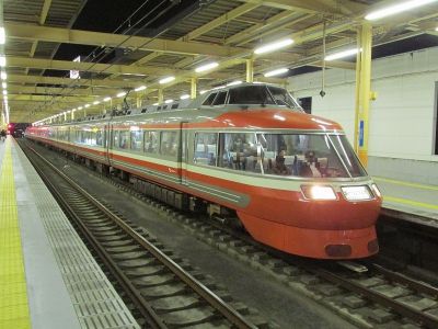 小田急7000形(LSE) 江ノ島線特急ロマンスカー「ホームウェイ」藤沢行き