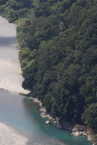 濃緑の山と白い河原と碧い大井川 - 大井川鉄道・2020年 -