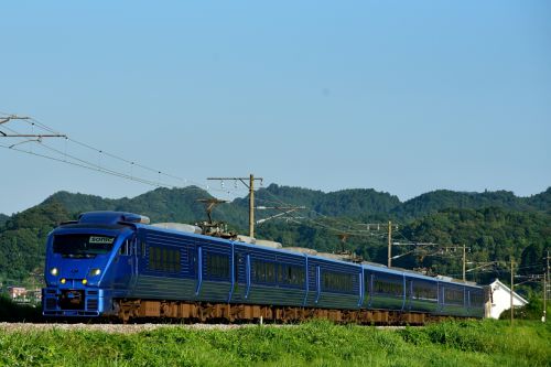 日豊本線の夏を走り抜ける883系特急「ソニック」と787系特急「にちりん」(中山香~立石)