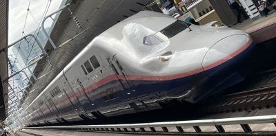 E4系Max 東京駅にて