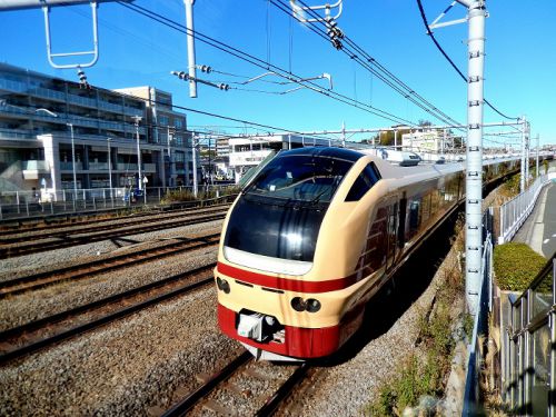 【鉄道写真撮影】E653系国鉄色 K70編成 「JR貸切列車で行く! 秋色の古都鎌倉ぶらり旅 」号を撮影してきましたヽ(=´▽`=)ノ