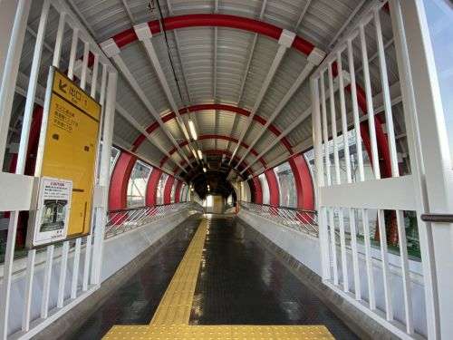 新しくなった南港口駅の出口通路がお目見え【新ニュートラム駅第一弾】