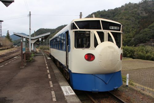 四国新幹線「鉄道ホビートレイン」に乗って四万十川とJR予土線へ JR四国完乗の旅 2日目中編1