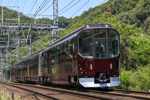 【近鉄】奈良線で団体専用列車「楽」を使用した終夜運転列車を運転(2022.1.1)