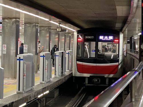 【速報】御堂筋線全駅にホームドア設置完了!7年間の歳月