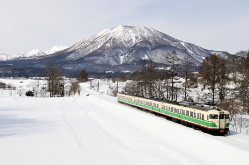 しなの鉄道初代長野色１１５系が帰ってきました