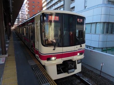 京王8000系 京王線準特急新宿行き
